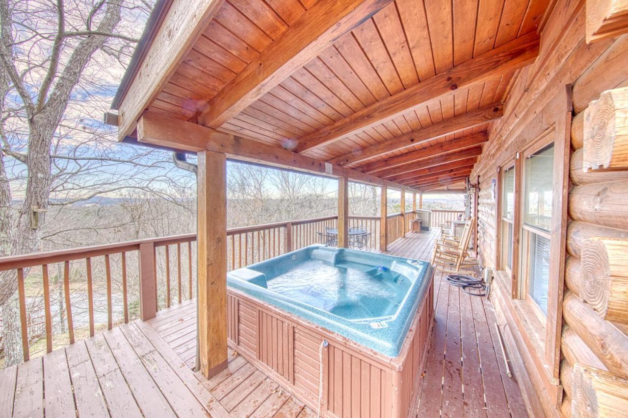 Serenity, A Rustic Log Cabin Retreat Sevierville Dış mekan fotoğraf
