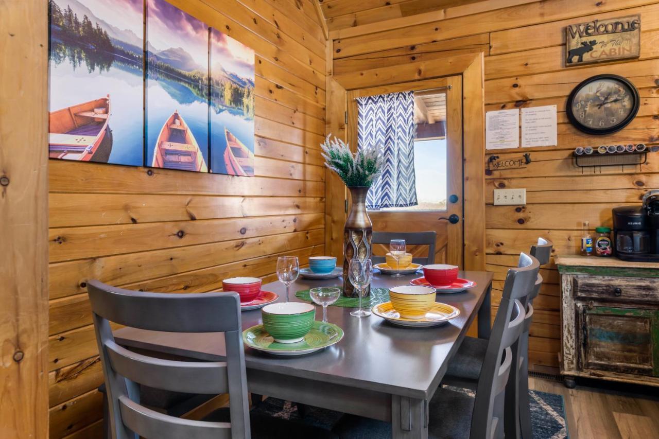 Serenity, A Rustic Log Cabin Retreat Sevierville Dış mekan fotoğraf